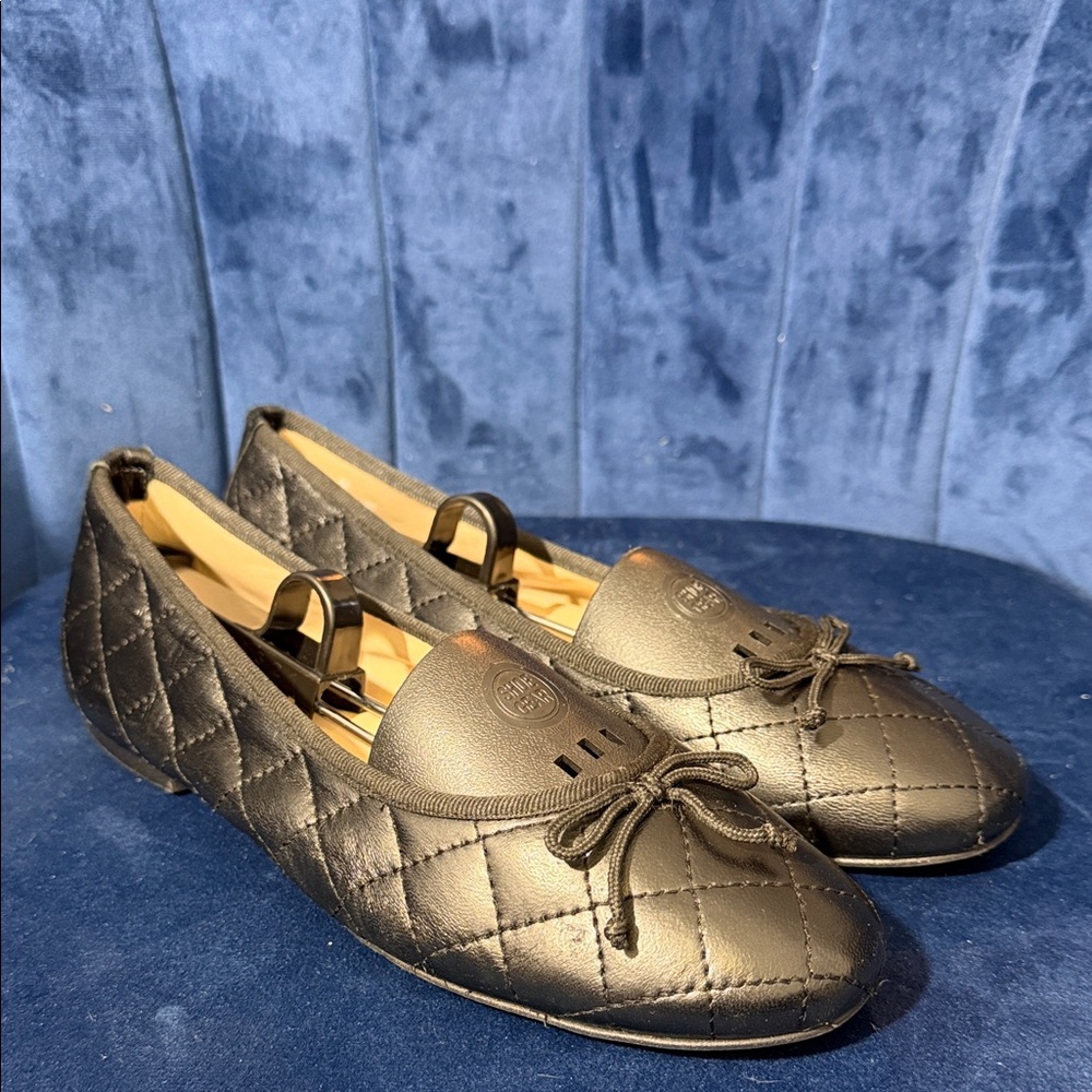 Bertuchi Genuine Leather Black Quilted Ballet Flats EU40 US9 NWOT Made in Spain